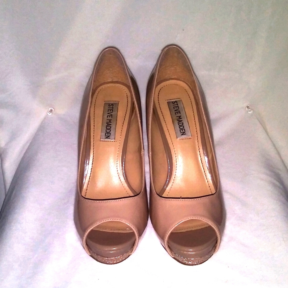Steve Madden PEllin 7 Heels Beige Sparkle Peep Toe